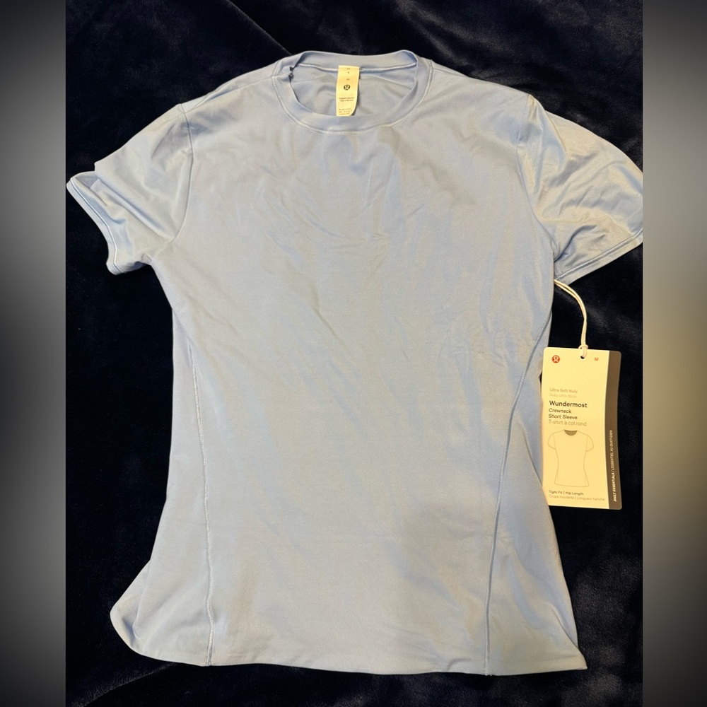 Lululemon ultra soft Wundermost crewneck short sleeve baby blue color